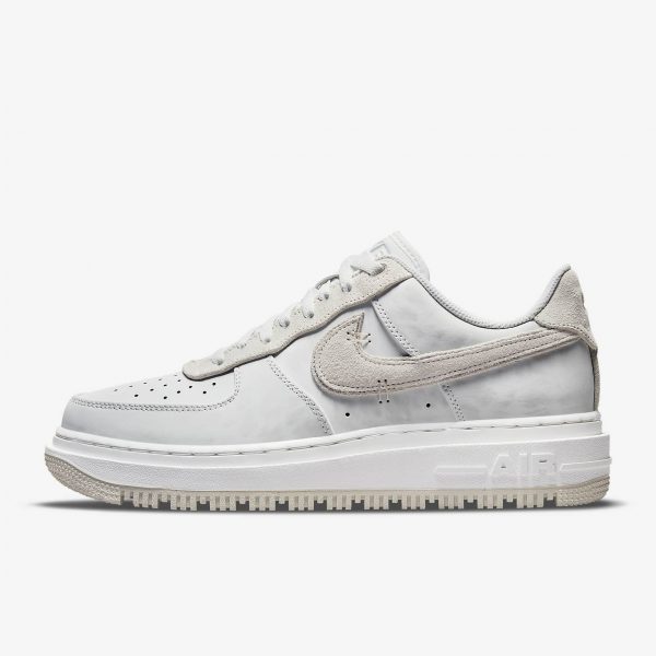 Nike Air Force 1 Luxe_Nk